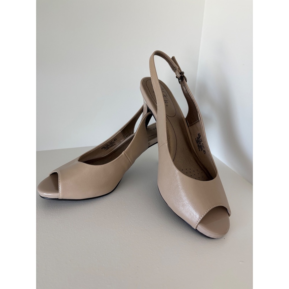 LifeStride Soft System Nude Beige Peep Toe Slingback Kitten Heel Pumps 8.5